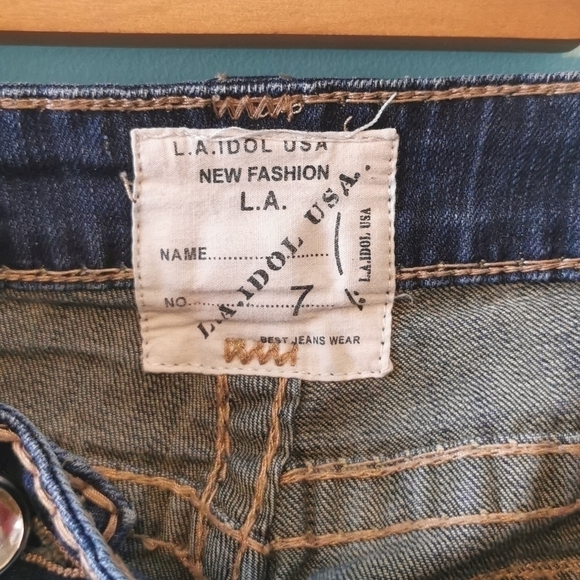 La Idol Denim Capris Gold Rhinestone 7 - Picture 6 of 7